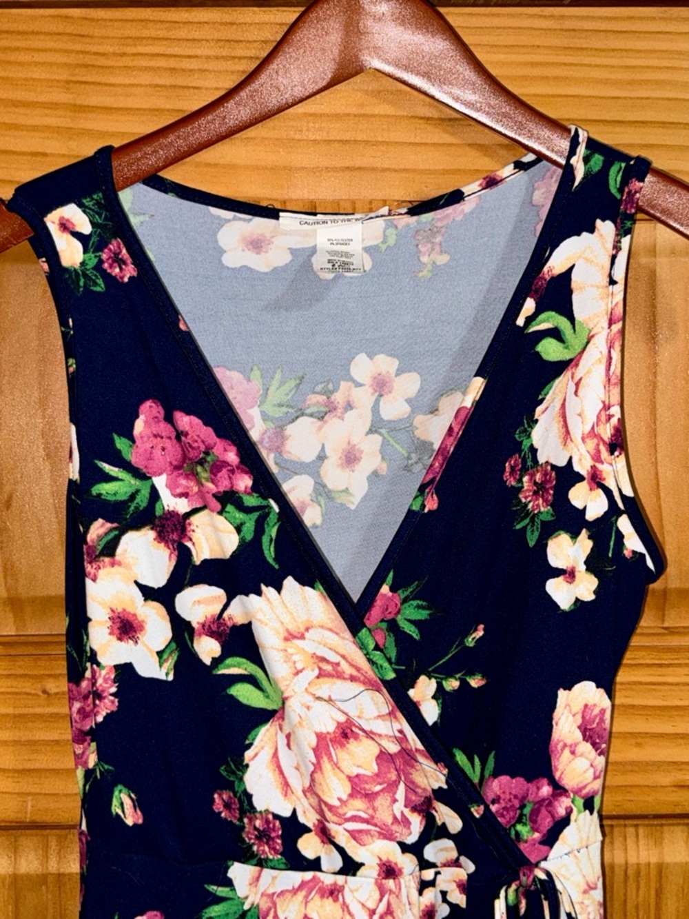 NWT Caution To The Wind Women’s Navy Sleeveless Floral Wrap Maxi Dress-S - Picture 4 of 12